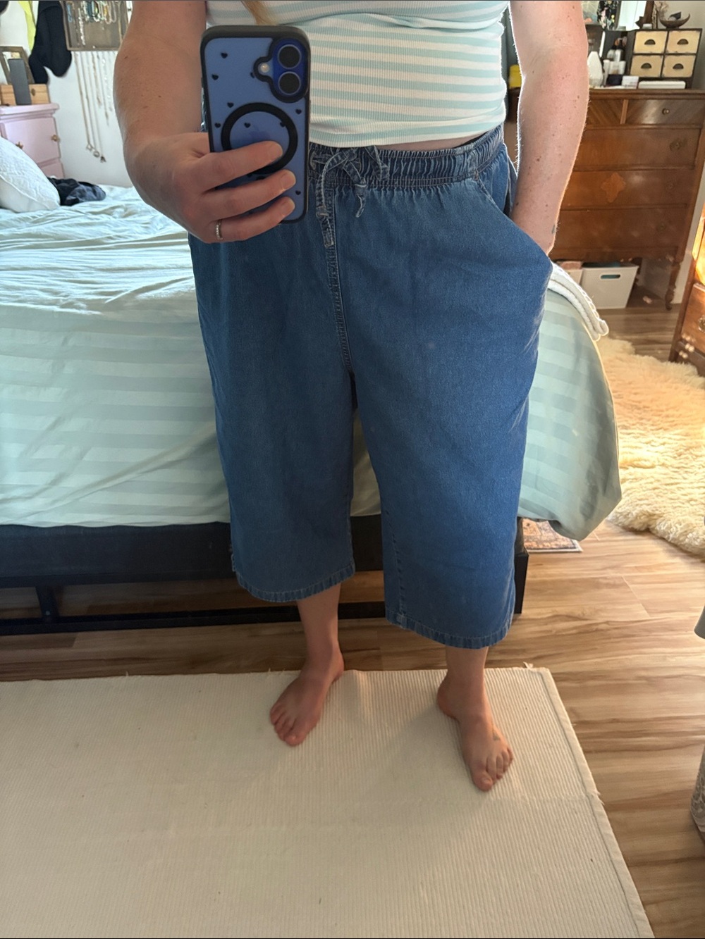 Women’s wide leg Blue Denim Drawstring capris